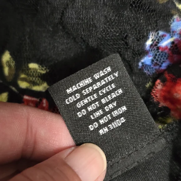 New Directions Black Multicolor Floral Lace Mockneck Top MP Whimsigoth - Picture 7 of 7